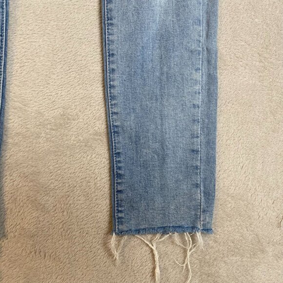 KanCan Woman's jeans 5/26 Distressed Light Wash Denim Skinny w/ Frayed Hem - Picture 8 of 14